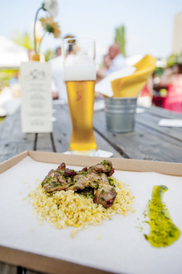 Sör mi több: ma ünnepeljük a sör világnapját - STYLENEWS - STYLELIFE - sör, szabadidő, világnap, 