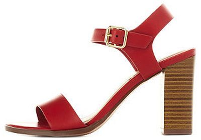 Bazár - Csodás leárazott szandálok 5000Ft alatt - DIVAT&STÍLUS - Hírek  - bazár, cipő, divat, stílus, szandál, 