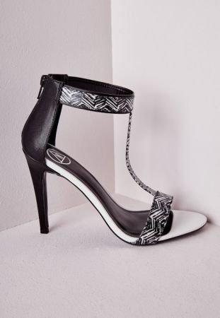 Bazár - Csodás leárazott szandálok 5000Ft alatt - DIVAT&STÍLUS - Hírek  - bazár, cipő, divat, stílus, szandál, 