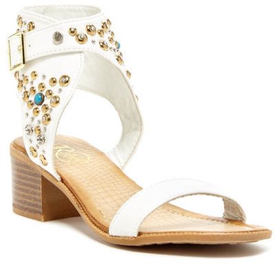 Bazár - Csodás leárazott szandálok 5000Ft alatt - DIVAT&STÍLUS - Hírek  - bazár, cipő, divat, stílus, szandál, 