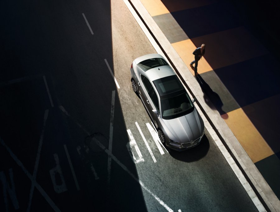 Az új asszisztensed: ŠKODA Superb - STYLENEWS - Fesztelen mindennapok - autó, skoda, 