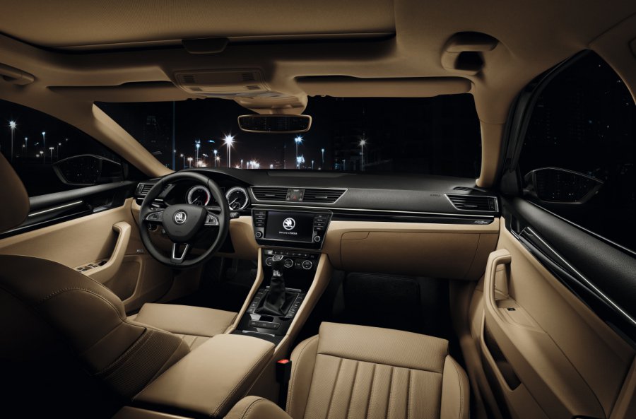 Az új asszisztensed: ŠKODA Superb - STYLENEWS - Fesztelen mindennapok - autó, skoda, 