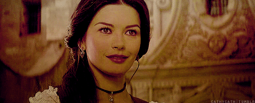 10 világsztár, aki rút kiskacsaként kezdte, aztán hattyú lett belőle - Celebrity -  - avril lavigne, catherine zeta jones, celebrity, eminem, george clooney, megan fox, russel brand, ryan seacrest, taylor swift, 