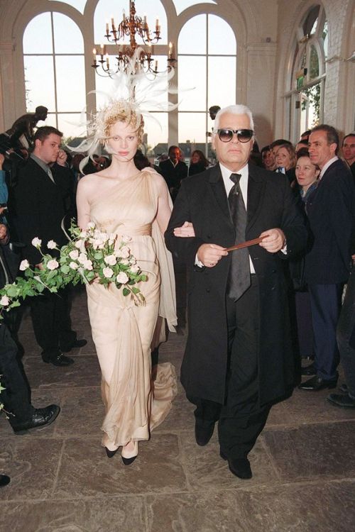 A legszebb szupermodell esküvői ruhák - DIVAT&STÍLUS - Celebrity - 