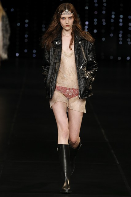 Párizsból szeretettel - Jelentés a divathétről - Stílusiskola -  - 