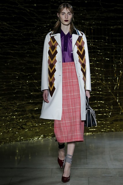 Párizsból szeretettel - Jelentés a divathétről - Stílusiskola -  - chanel, dior, elie saab, louis vuitton, saint laurent, valentino, 