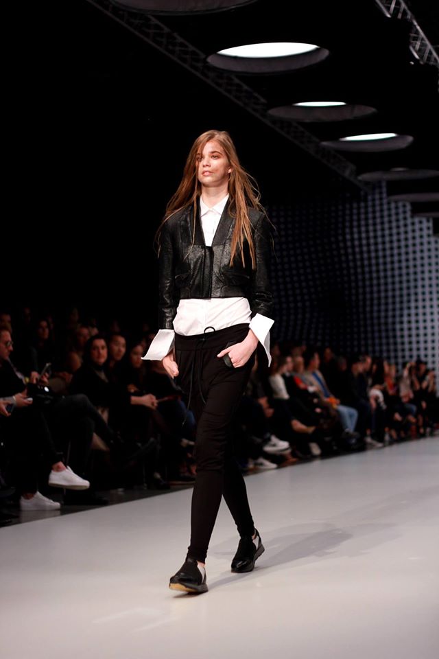 66 kedvenc fotó a hétvégi Mercedes Benz Fashion Week Central Europe-ról - Stílusiskola -  - dori tomcsanyi, magyar tervezők, mbfwce, mercedes benz fashion week central european, nanushka, napsugar, nubu, szegedi kata, tavaszi/nyári kollekció, use unused, 