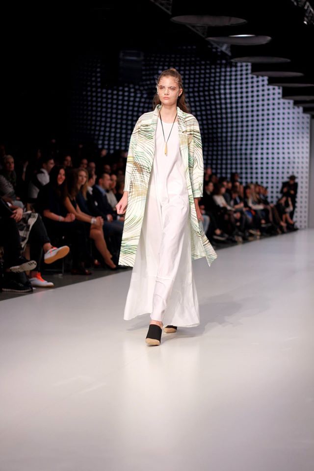 66 kedvenc fotó a hétvégi Mercedes Benz Fashion Week Central Europe-ról - Stílusiskola -  - dori tomcsanyi, magyar tervezők, mbfwce, mercedes benz fashion week central european, nanushka, napsugar, nubu, szegedi kata, tavaszi/nyári kollekció, use unused, 