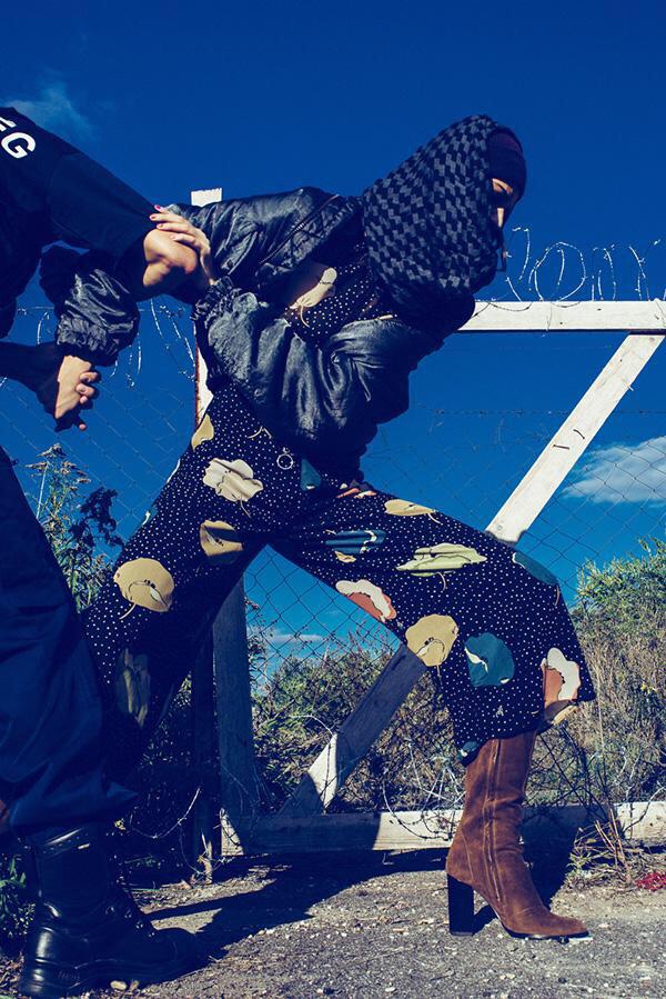 Magyar fotós menekült-témájú divatanyagán háborodott fel a világ - DIVAT&STÍLUS - Hírek  - baksa norbert, divat, fotók, menekültek, 