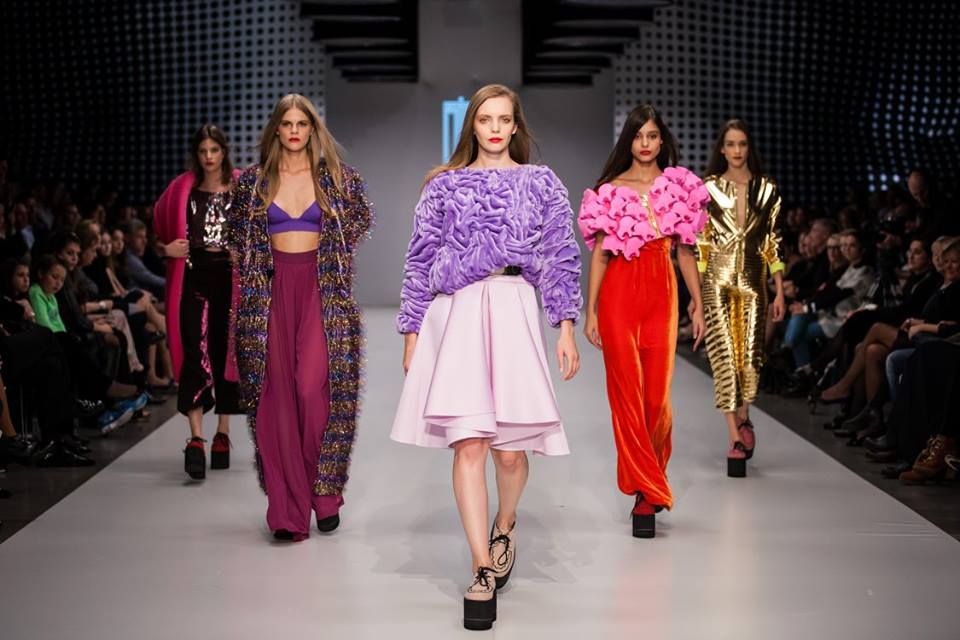 Ígéretes meglepetések az idei Gombold újrán - DIVAT&STÍLUS - Stílusiskola - central europen fashion week, divathét, gombold újra, pályázat, 