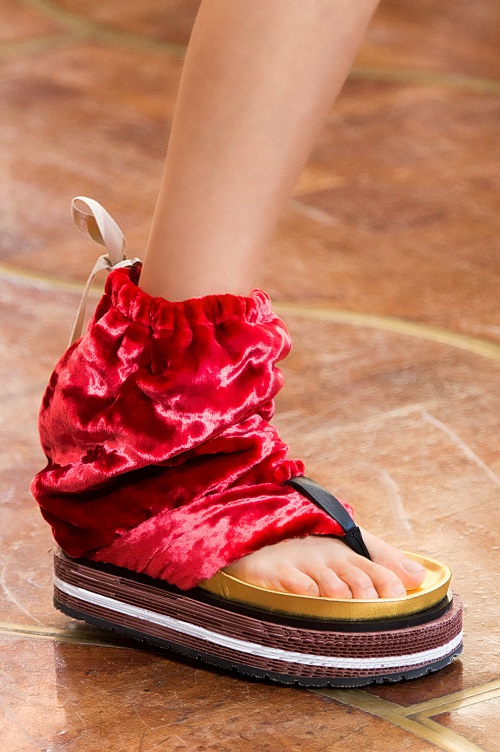 Nagy, tavaszi cipő kalendárka - Stílusiskola -  - 