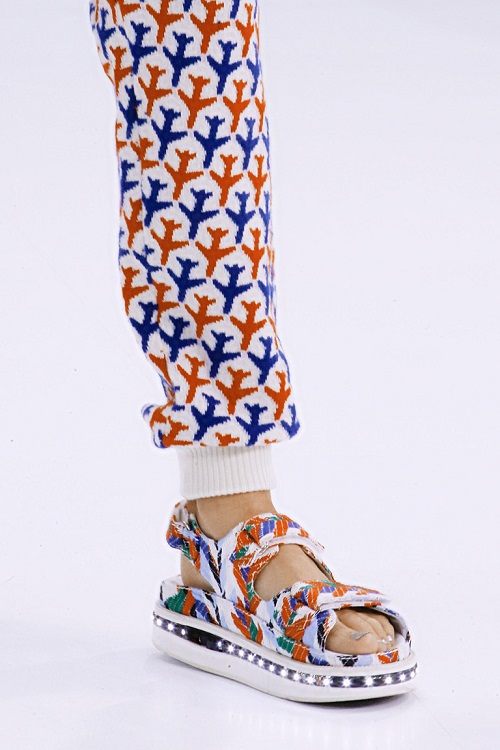 Nagy, tavaszi cipő kalendárka - Stílusiskola -  - 