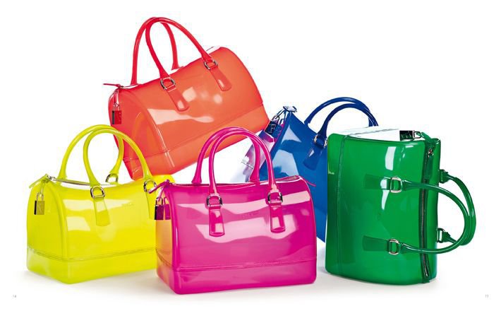 Vibráló színek a Furlánál - Hírek  -  - furla, táska, tavasz, 