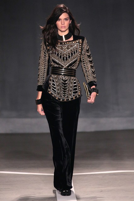 Új sziluettet a nőknek - Stílusiskola -  - balmain, balmainforh&m, divat, h&m, runway, 