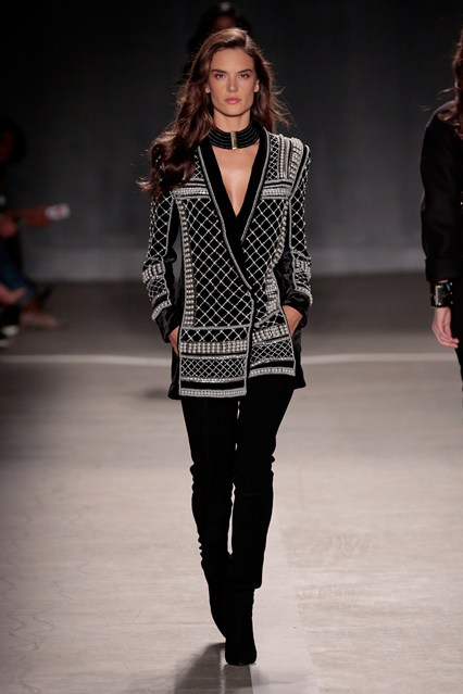 Új sziluettet a nőknek - Stílusiskola -  - balmain, balmainforh&m, divat, h&m, runway, 