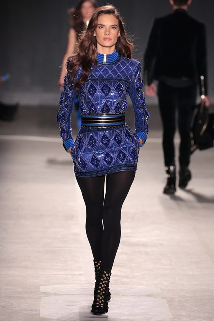 Új sziluettet a nőknek - Stílusiskola -  - balmain, balmainforh&m, divat, h&m, runway, 