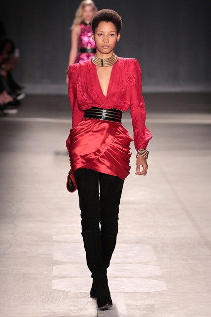 Új sziluettet a nőknek - Stílusiskola -  - balmain, balmainforh&m, divat, h&m, runway, 