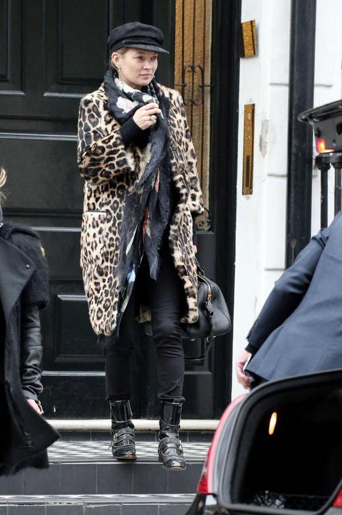 Hétfői gif challenge 11/02 - Halloween kiadás - DIVAT&STÍLUS - Celebrity - celebrity, divat, gif, gif challenge, hétfő, stílus, 