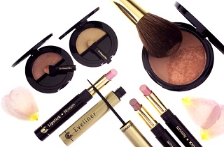 A legjobb biosminkek - Smink  - Bőrápolás - alverde, bio, hauschka, smink, une, zuii, 