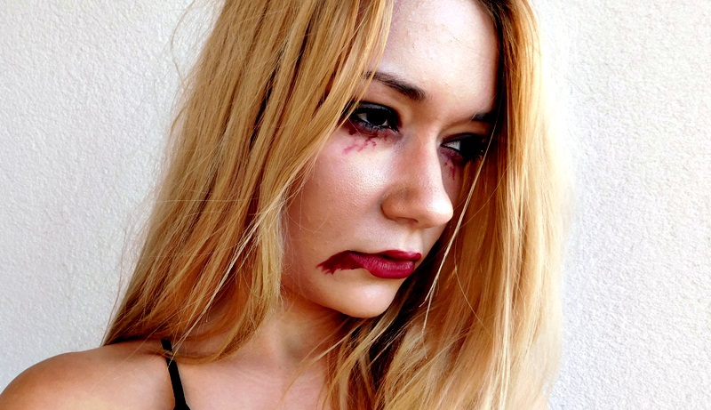 Félelem és reszketés a szerkesztőségben! - DIVAT&STÍLUS - SZÉPSÉG - halloween, jelmez, smink, stylemagazin, szerkesztőség, 