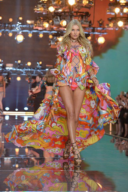 Victoria's Secret kifutó 2015 - Stílusiskola -  - 