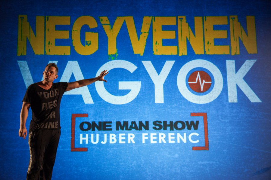 Hujber: Negyvenen vagyok - STYLENEWS - Kultúr-kitérő - hujber feri, negyvenen vagyok, one man show, színház, 