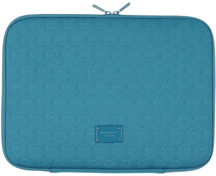 Bazár - Nevetségesen olcsó designer darabok - DIVAT&STÍLUS - Stílusiskola - bazár, divat, stílus, trend, 