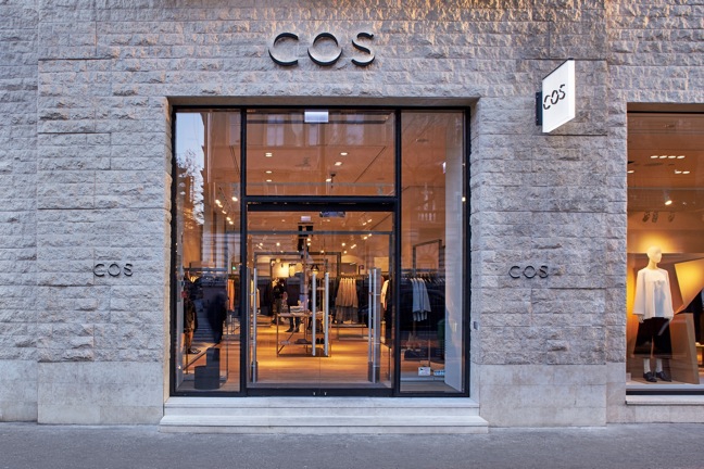 Új divatmárka az Andrássy úton! - DIVAT&STÍLUS - Hírek  - budapest, cos, divat, hírek, stílus, 