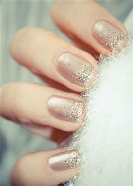 Ünnepi körmök - SZÉPSÉG -  - karácsony, körömápolás, körömlakk, ünnep, 