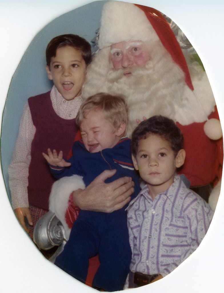 Gyerekek, akik megijedtek a Télapótól - STYLENEWS -  - gyerekek, humor, mikulás, télapó, 