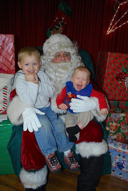 Gyerekek, akik megijedtek a Télapótól - STYLENEWS -  - 