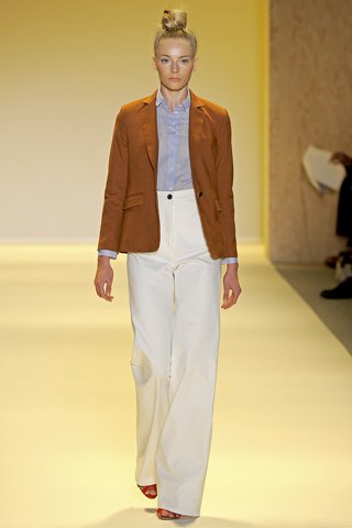 Színes blézerek jönnek! - Hírek  -  - blézer, McCartney, Prada, színes, 