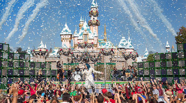 Disneyland karácsonykor - STYLELIFE - Stylekids - disneyland, franciaország, karácsony, párizs, utazás, 