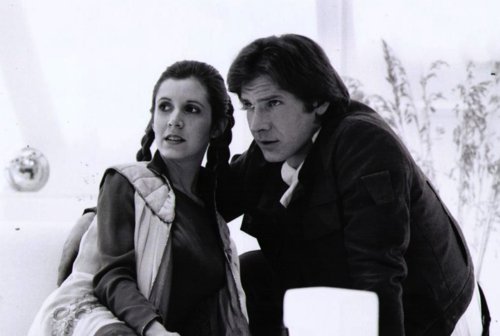 6 ok, amiért menő Leia hercegnőnek lenni - Celebrity -  - carrie fisher, celebrity, darth vader, leia hercegnő, leia hercegnő jelmez, princess leia, star wars, 