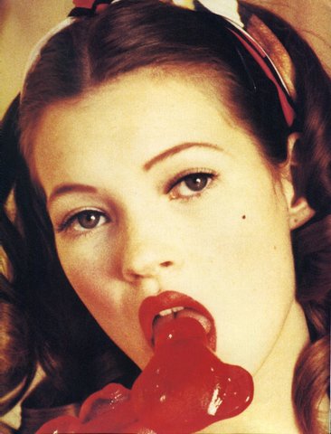 Imádunk, Kate Moss! - DIVAT&STÍLUS - Celebrity - celebrtiy, divat, kate moss, modell, stílus, születésnap, 