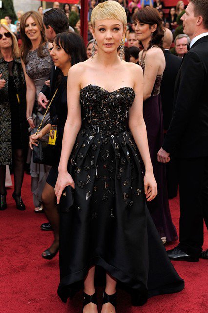 30+1 legszebb Oscar belépő az elmúlt 10 évből - Style válogatás - Celebrity -  - anne hathaway, celebrity, chanel, dior, gwyneth paltrow, oscar gála, rosamund pike, uma thurman, valentino, versace, 