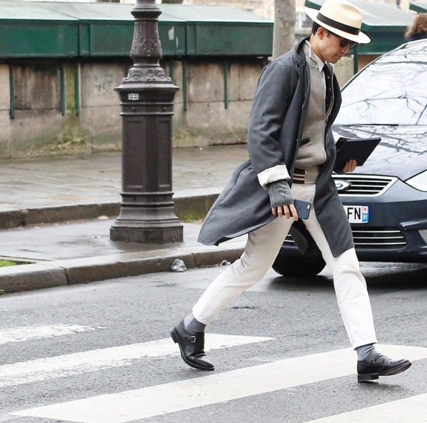 A férfidivathét legizgalmasabb utcai szerelései - DIVAT&STÍLUS - Hírek  - bemutató, divathét, férfiak, nyár, tavasz, 