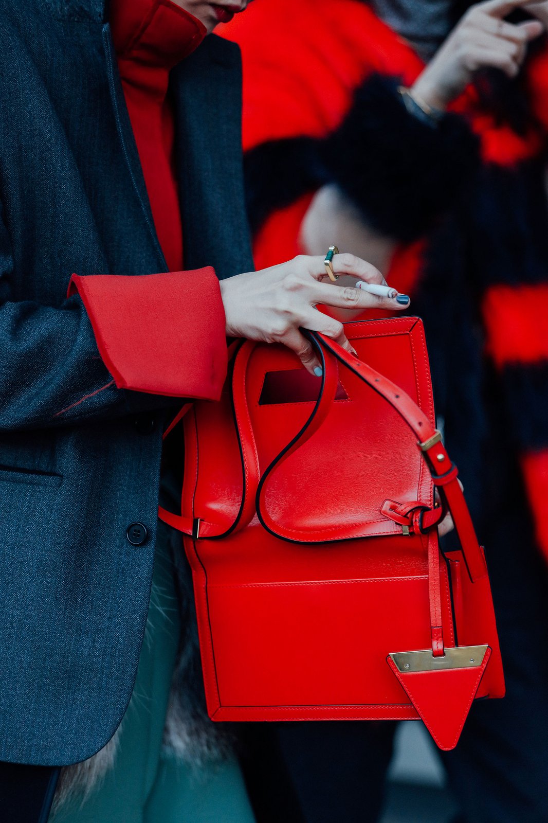 A férfidivathét legizgalmasabb utcai szerelései - DIVAT&STÍLUS - Hírek  - bemutató, divathét, férfiak, nyár, tavasz, 