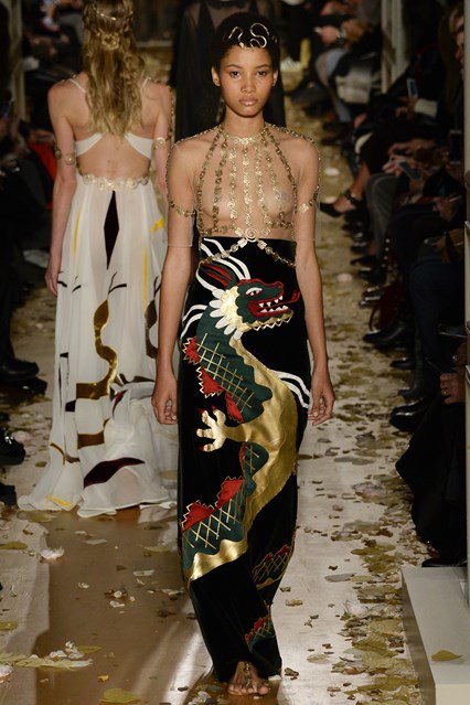 70 brutál szép ruha - Stílusiskola -  - fashion week, givenchy, haute couture, jean paul gaultier, zuhair murad, 