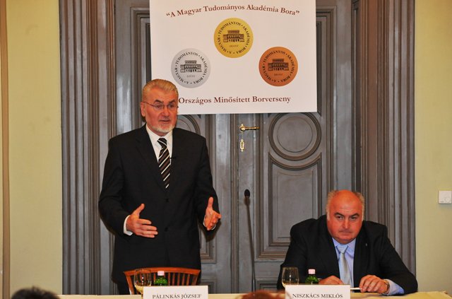 A Magyar Tudományos Akadémia Országos Minősített Borversenye -  -  - bor, borok, Magyar Tudományos Akadémia, 