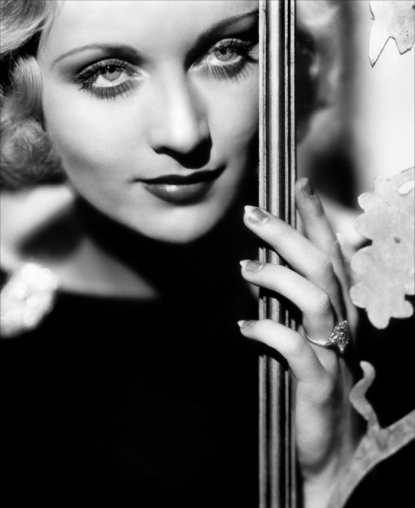 Régi idők szépségideáljai - DIVAT&STÍLUS - Stílusiskola - régi idők, szépségideálok, színésznők, 