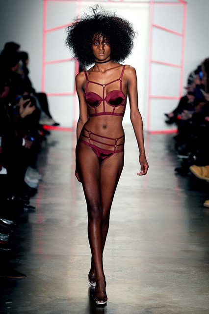 Valami egészen izgalmas történik New Yorkban - Stílusiskola -  - christiano siriano, chromat, fashion week, new york, puma, reem acra, victoria beckham, zac posen, 