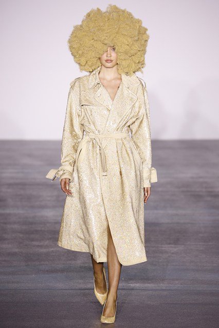 Londonban filctollal rajzolták össze a ruhákat - Stílusiskola -  - divat, fashion week, london, london fashion week 2016, runway, trend, 