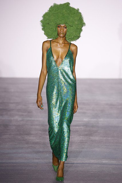 Londonban filctollal rajzolták össze a ruhákat - Stílusiskola -  - divat, fashion week, london, london fashion week 2016, runway, trend, 