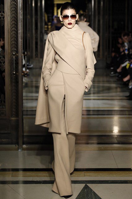 Londonban filctollal rajzolták össze a ruhákat - Stílusiskola -  - divat, fashion week, london, london fashion week 2016, runway, trend, 