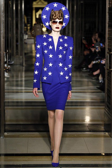 Londonban filctollal rajzolták össze a ruhákat - Stílusiskola -  - divat, fashion week, london, london fashion week 2016, runway, trend, 