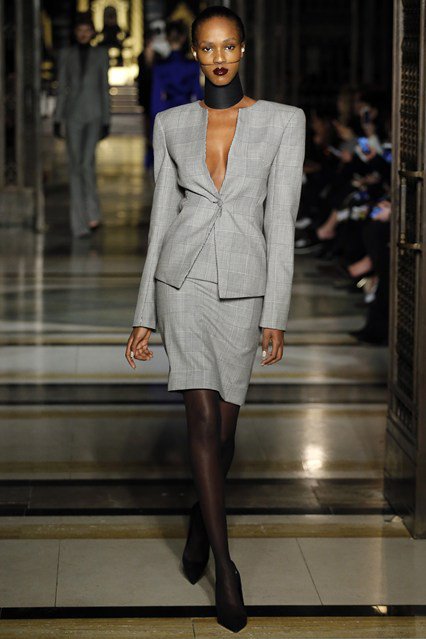 Londonban filctollal rajzolták össze a ruhákat - Stílusiskola -  - divat, fashion week, london, london fashion week 2016, runway, trend, 