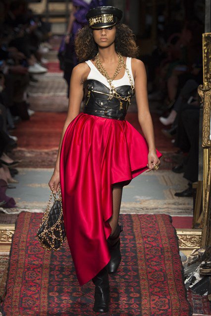 Milánói divathét: Max Mara, Prada, Moschino, satöbbi - Stílusiskola -  - divathét, gucci, marni, milánó, milánói divathét, prada, 