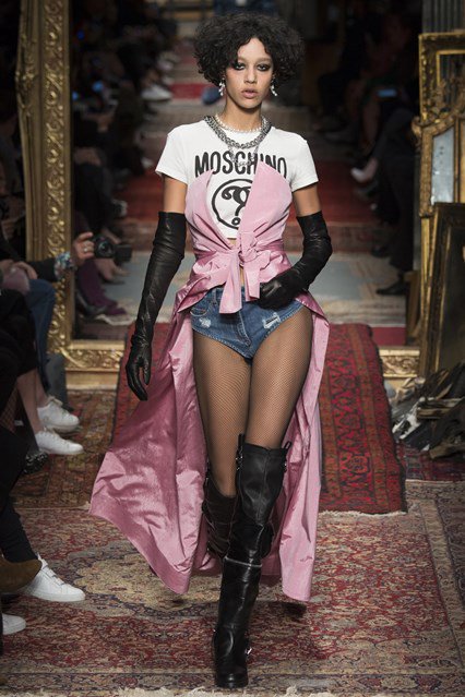 Milánói divathét: Max Mara, Prada, Moschino, satöbbi - Stílusiskola -  - divathét, gucci, marni, milánó, milánói divathét, prada, 