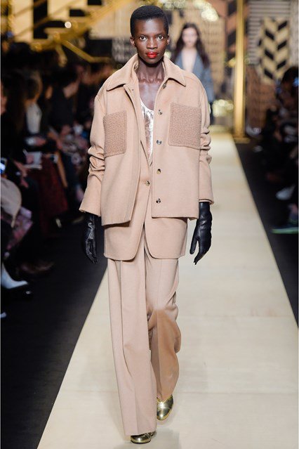 Milánói divathét: Max Mara, Prada, Moschino, satöbbi - Stílusiskola -  - divathét, gucci, marni, milánó, milánói divathét, prada, 